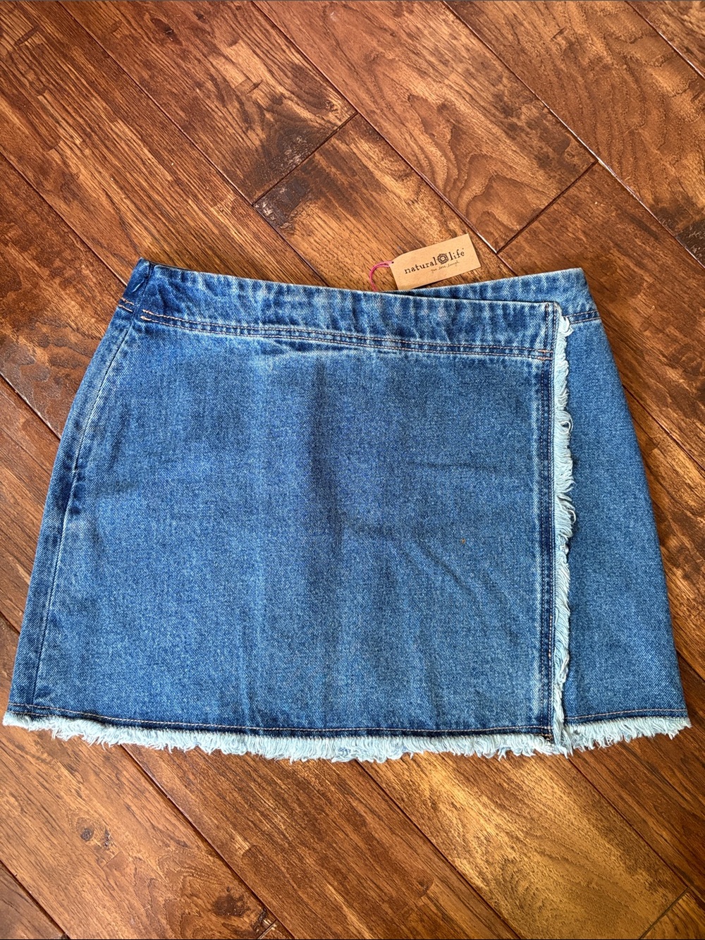 NATURAL LIFE Denim Fringe Edge Blue Mini Skirt NWT Size Medium